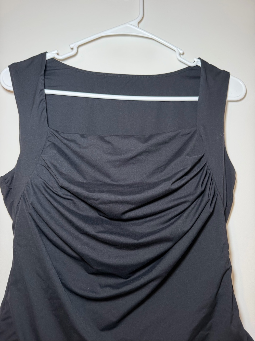 Black Ruched Square Neck Sleeveless Top Women’s Large - Picture 2 of 5
